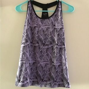 Women’s C9 Champion Women’s workout top.Size Large.